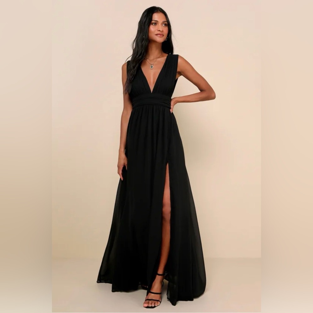 NWT Lulu's Black Maxi Dress with Slit